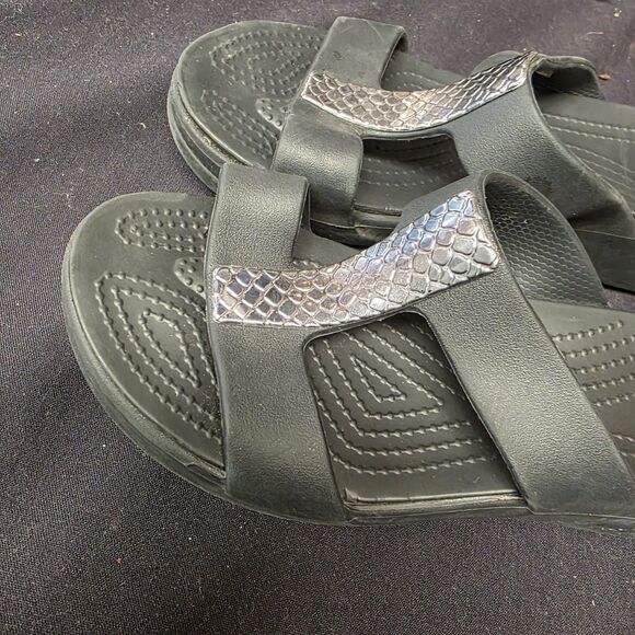 Crocs Monterey Metallic Slip on Sandals Wedge Black - Women's Size 9 - Picture 4 of 7